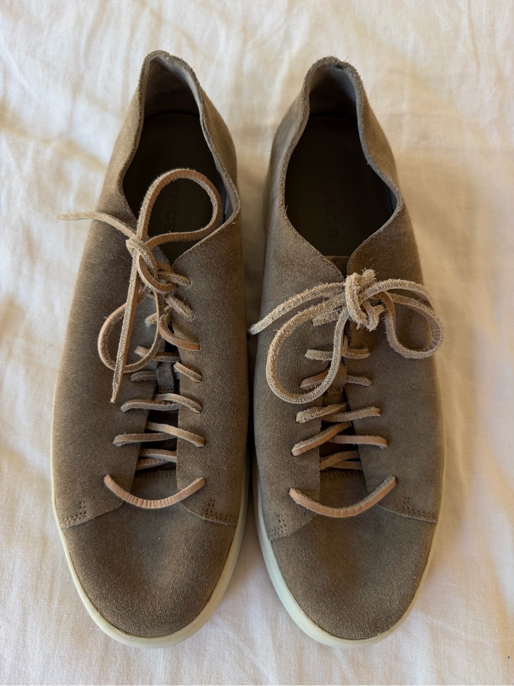 MENS VINCE SUEDE SNEAKER